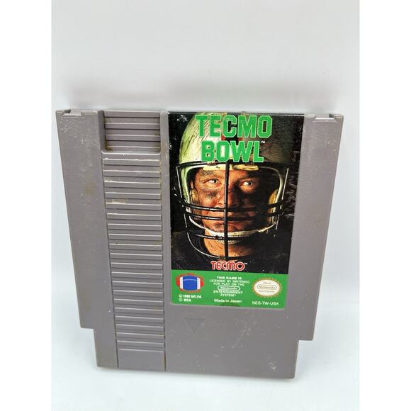 Nintendo NES Tecmo Bowl Original Authentic Video Game Tested - Picture 1 of 4